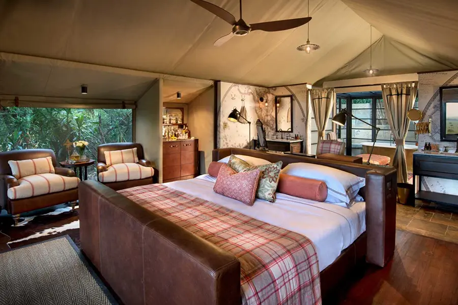 Bedroom at Bateleur Camp